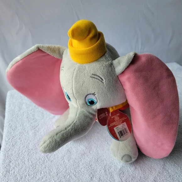 Dumbo  the Flying Elephant Disney Kohl's promo Plushie Toy - Picture 9 of 12